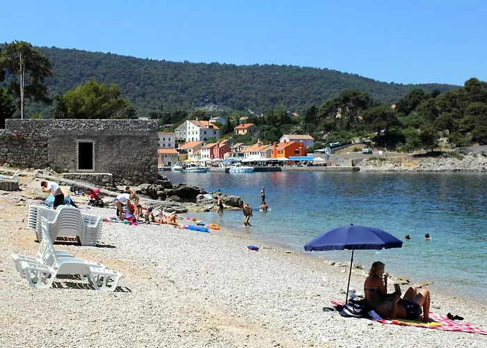 By The Sea - 8032 3* Veli Lošinj