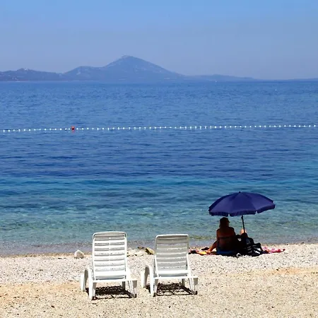 By The Sea Veli Losinj, Losinj - 8032 Pensjonat 3*